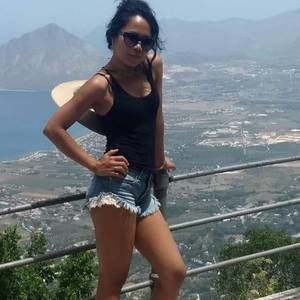 Meet your Posher, Sonia